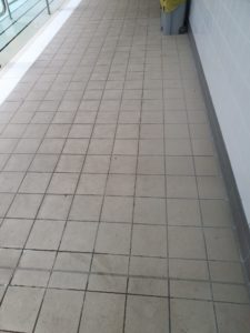 Cleaning tiles Brentwood